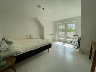 Særpræget & teatralsk villa, med skøn udsigt - 8