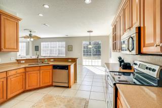 Home 10 Mi to Alafia River Remote Work Welcome! - Riverview - 1