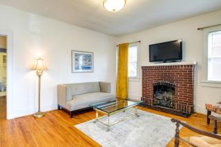 Walk to The Grandin Theatre Roanoke Unit with Yard! - 6