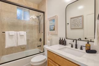 Sunset Serenity by AvantStay Rooftop w Hot Tub Fire Pit 3 Blocks to Beach - Pismo Beach - 4