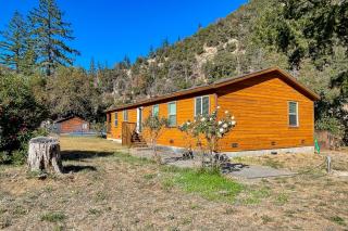 Trinity River Retreat - 0