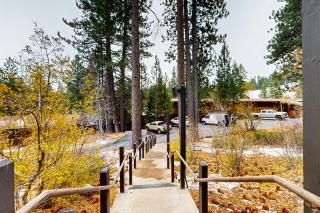 Granlibakken # 42 B Studio with One King bed - Tahoe City - 2