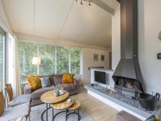 Family-friendly holiday home with garden - Sint Maartensvlotbrug - 7