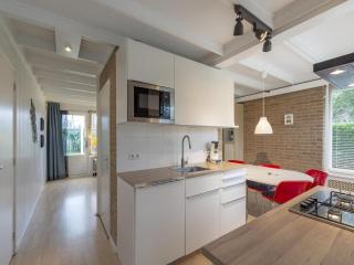 Attractive holiday home close to beach - Sint Maartensvlotbrug - 9