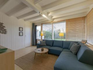 Attractive holiday home close to beach - Sint Maartensvlotbrug - 8