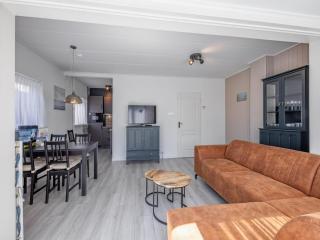 Holiday home with garden and beach - De Koog - 6