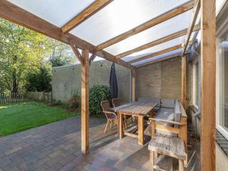 Bungalow with garden and garden - Sint Maartensvlotbrug - 7