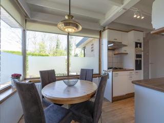 Cozy holiday home near beach - Sint Maartensvlotbrug - 7