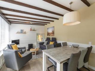 Astonishing bungalow with balcony - Sint Maartensvlotbrug - 0