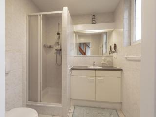 Cozy holiday home with pool - Sint Maartensvlotbrug - 6