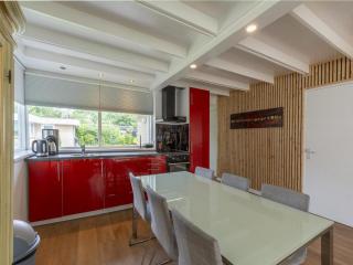 Pleasant holiday home with terrace - Sint Maartenszee - 7