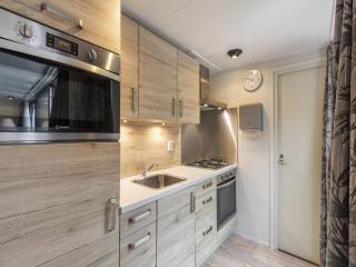 Astounding bungalow with garden - Sint Maartensvlotbrug - 7