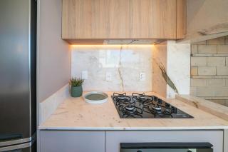 Residencial East Wind 202 - Excelente apartamento 3 Suítes, frente para o mar, piscina, sauna e espaço de lazer com vista para a praia de Mariscal - (Consultar serviços de roupa de cama e banho) - Bombinhas - 6