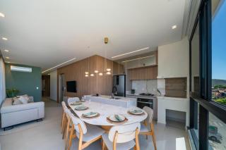 Residencial East Wind 202 - Excelente apartamento 3 Suítes, frente para o mar, piscina, sauna e espaço de lazer com vista para a praia de Mariscal - (Consultar serviços de roupa de cama e banho) - Bombinhas - 1