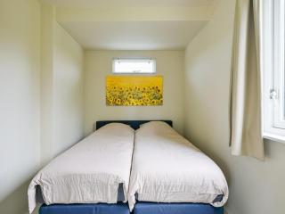 Radiant bungalow with garden - Sint Maartensvlotbrug - 7