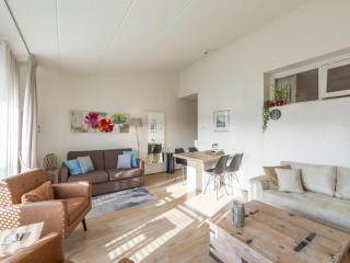 Calm apartment with balcony - Julianadorp - 1