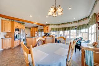 Lake View and Games Family Escape in Newport! - Newport - 4