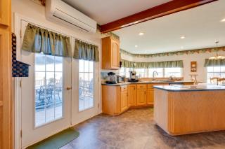 Lake View and Games Family Escape in Newport! - Newport - 1