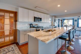 Lakefront Family Retreat with Dock in Newport! - Newport - 1