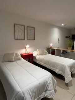 Penguins Flats 3 - 2