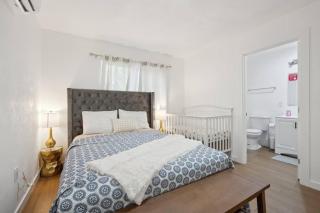 Entire Private 3-Bedroom Home, Ranch, Baby Crib, Gated Yard, Available Now - 6