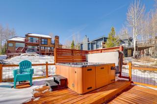 10 Mi to Keystone Resort Cabin with Private Hot Tub - Silverthorne - 9