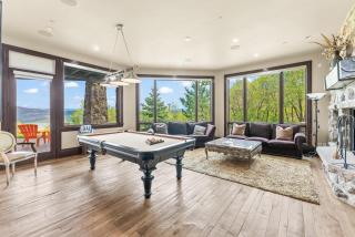 Deer Valley Luxury Home in Gated Community, Private Hot Tub, Amazing Views, Gourmet Kitchen - Heber City - 2