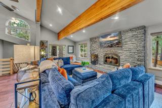 Upscale Incline Village Home with Hot Tub & Sauna - 5