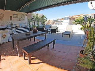 VIP HOUSE RENTALS, entire apartment in Malaga Old Town - 7