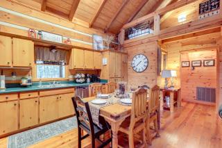 Hot Tub and Games Ridgetop Cabin in Blue Ridge! - 4