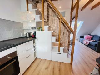 Modern, ruhig, gemütlich - Dachstudio nahe Frankfurt & Darmstadt - 3