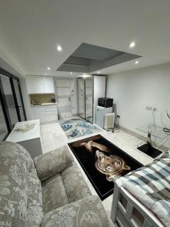 Charming Outback Guest House - 0
