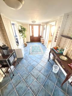 Panoramic Lakeview Suite Ultimate Comfort and Serenity - - 4