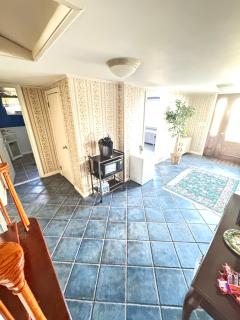 Panoramic Lakeview Suite Ultimate Comfort and Serenity - - 7