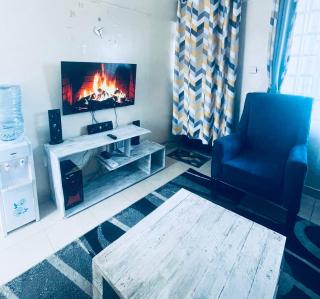 1 Bedroom Airbnb Short & Long term Stay-TRM Drive, Roysambu - Nairobi - 8