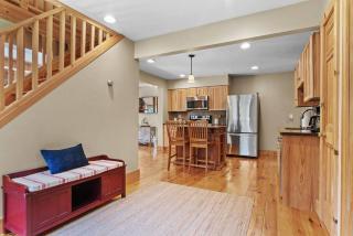 New! 3BR Contemporary Log Home in Catskill Mtns - 4