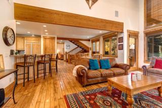 KBM Resorts Deer Valley free winter shuttle to Snow Park pick up at home Sleeps 12 Hot Tub PGE-2413 - Park City - 6