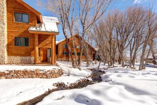 KBM Resorts FREE CAR Mountain Elegant 2Bdrm fireplace BBQ under Aspens and creek TWL-12C - 5