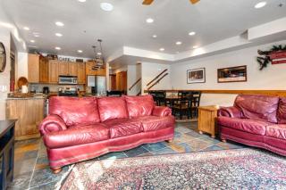 KBM Resorts Walk to Lifts and MainSt PPS-1416 - 7