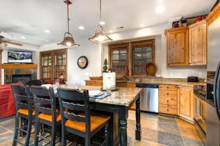 KBM Resorts Walk to Lifts and MainSt PPS-1416 - 9