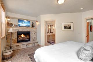 KBM Resorts 3bedroom home Walk to Park City Mountain shuttle to Main St PEA-1260 - 5