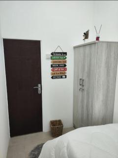 Cozy single bed partition - Ajman - 3