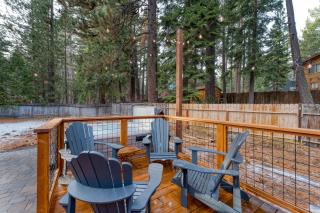 Westlake Cabin by AvantStay Hot Tub Near Skiing Walk to Restaurants Lake - Tahoe City - 7