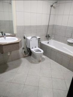 Amazing Cozy Room Sea View - ROOM INSIDE APARTMENT - Ajman - 1