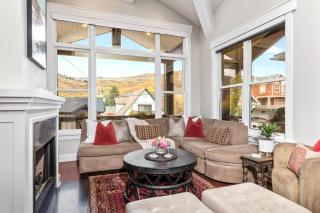 KBM Resorts PWS-957 Luxurious 3bd Old Town Home 2 family rooms BBQ PWS-957 - Park City - 7