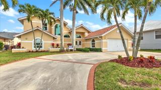 3123 Riverhouse King - Epic Riverfront View - 9