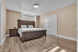 Private Farmhouse Getaway with hot tub - Waterloo - 5