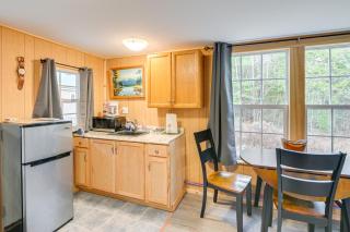 Cozy Brownville Cabin 2 Mi to Schoodic Lake! - - 8