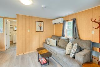 Cozy Brownville Cabin 2 Mi to Schoodic Lake! - - 6