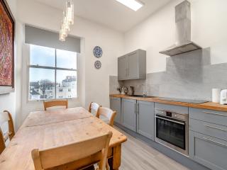 Beaufort Apartment - Tenby - 2